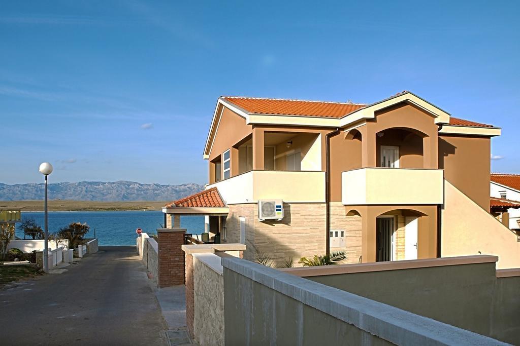 Apartments Vista Vir Buitenkant foto